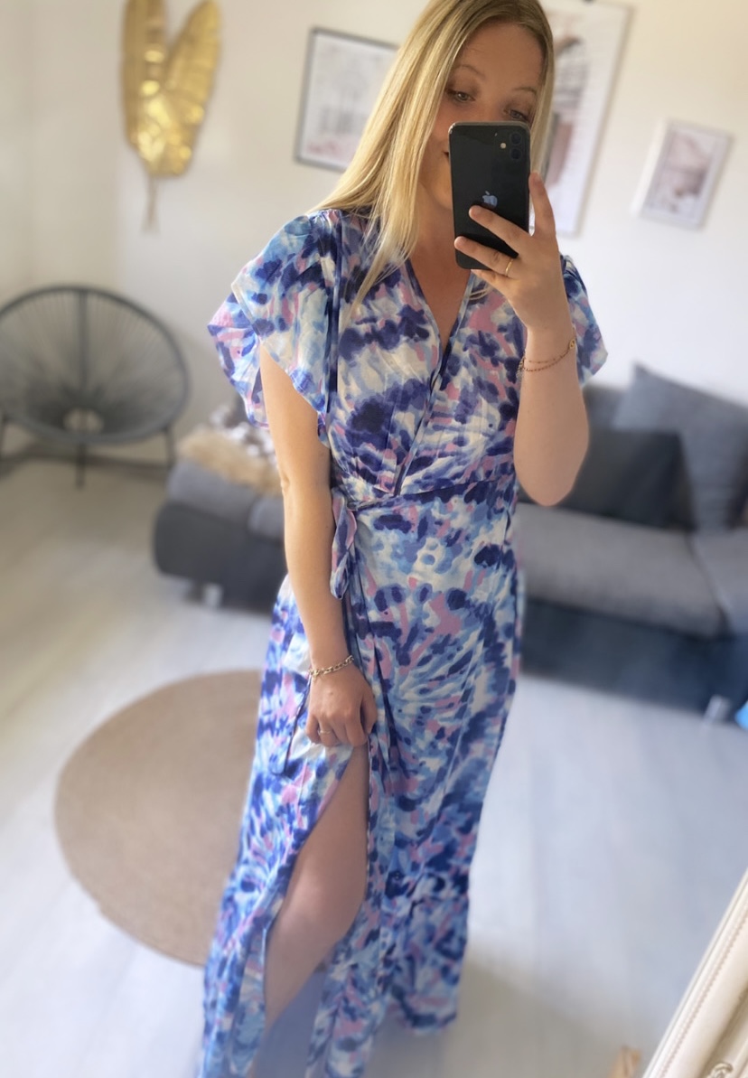 Robe Cache Coeur Fond Bleu Moi Et La Mode